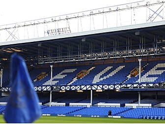 Everton squad in self-isolatio...